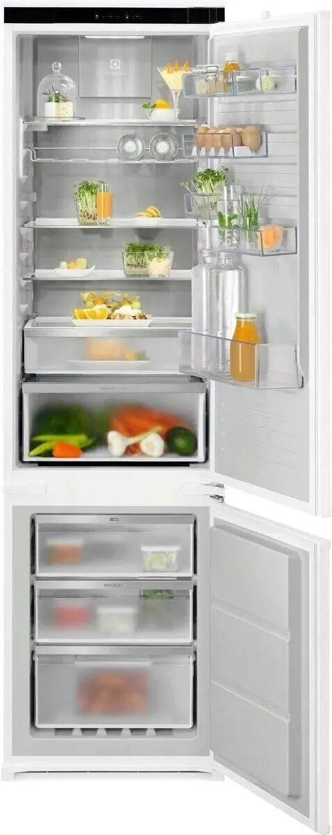 Electrolux 600 E6MNCE19S Zamrażarka No Frost 188,4cm